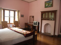 bedroom kandawgyi lodge pwin oo lwin