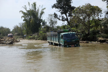 camion route indawgyi lake