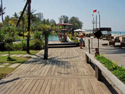 beach front  hotel aureum ngapali