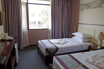 superior room shwe yee pwint hotel bagan myanmar