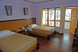 zwekqbin hotel hpa an superior