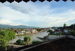 view point vue sur le canal allant au lac inle