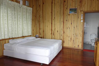 deluxe double loikaw hotel