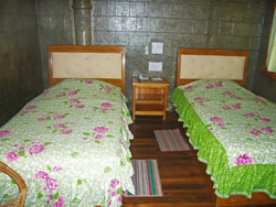 chambre twin shwe tha zin hotel mrauk u