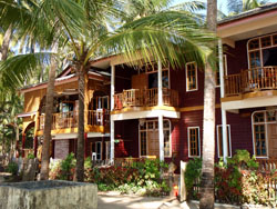 royal beach hotel ngapali