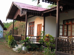 vesali hotel, mrauk-U