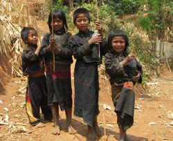 enfant tribus ann kentung triangle d'or