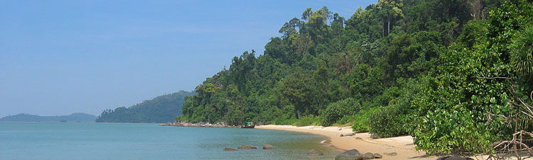 Playa aislada en una isla del arqupelago de Mergui