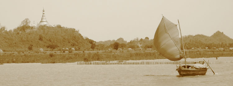 Barco en el ro en direccin de Mrauk u