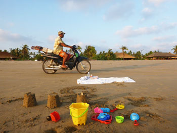 moto plage de Ngwe Saung