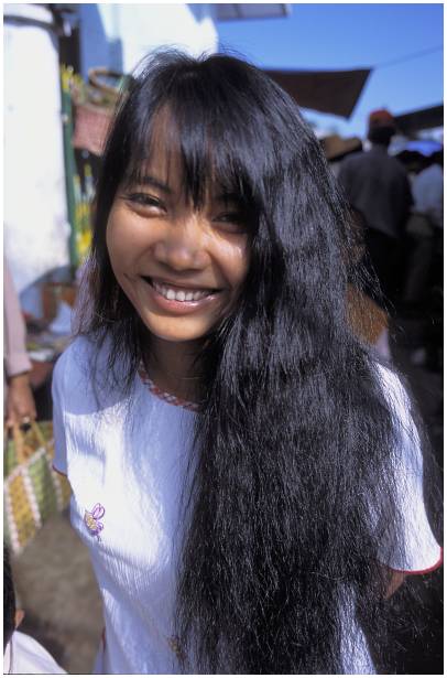 jeune fille birmane au Myanmar