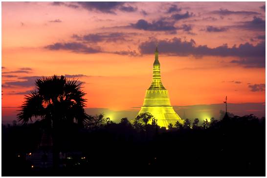 Pagode Shwemawdaw à Bago (Pegu)