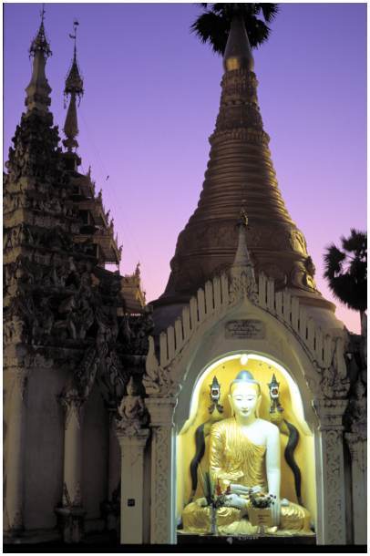 Sunset at Shwedagon Pagoda