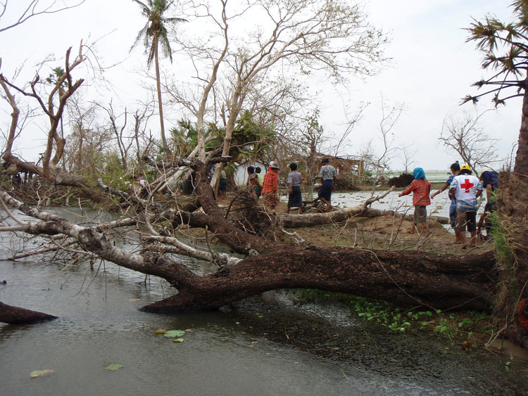 village isolé par les eaux - 34 personnes
