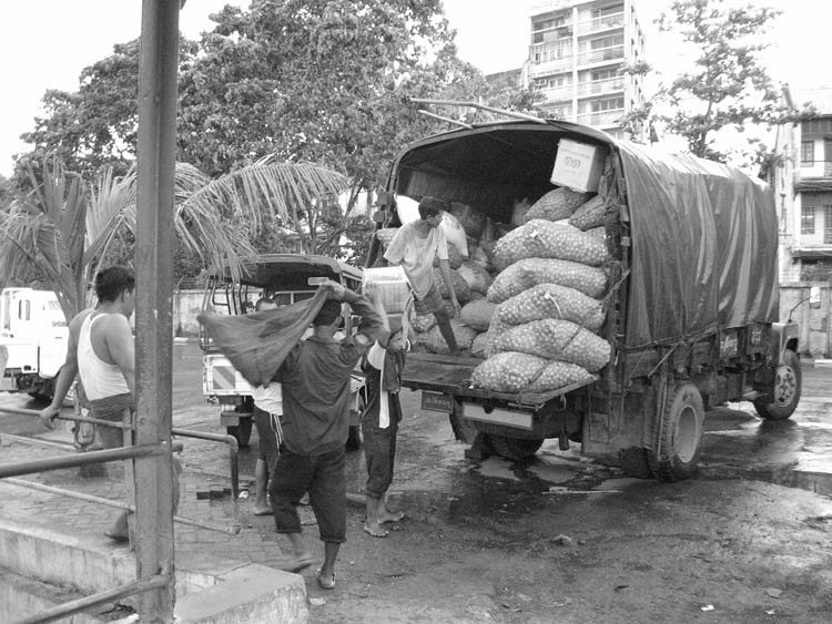 stockage du riz au monastre