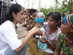 distribution de pillules dsinfectantes pour l'eau