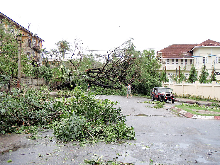 photo cyclone nargis matin 3 mai rue savoy