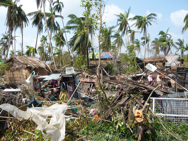 photo cyclone nargis village Kyak le  9 au matin