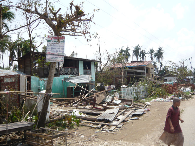 photo cyclone nargis pyabon village, road to bokkale