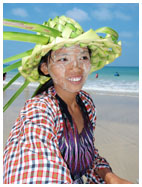 femme birmane plage ngwe saung