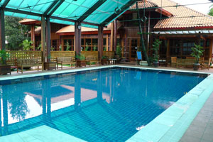 piscine pwin oo lwin hotel