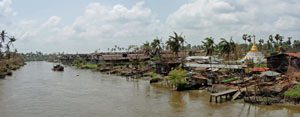 panoramique riviere a pyabon 9 mai au matin